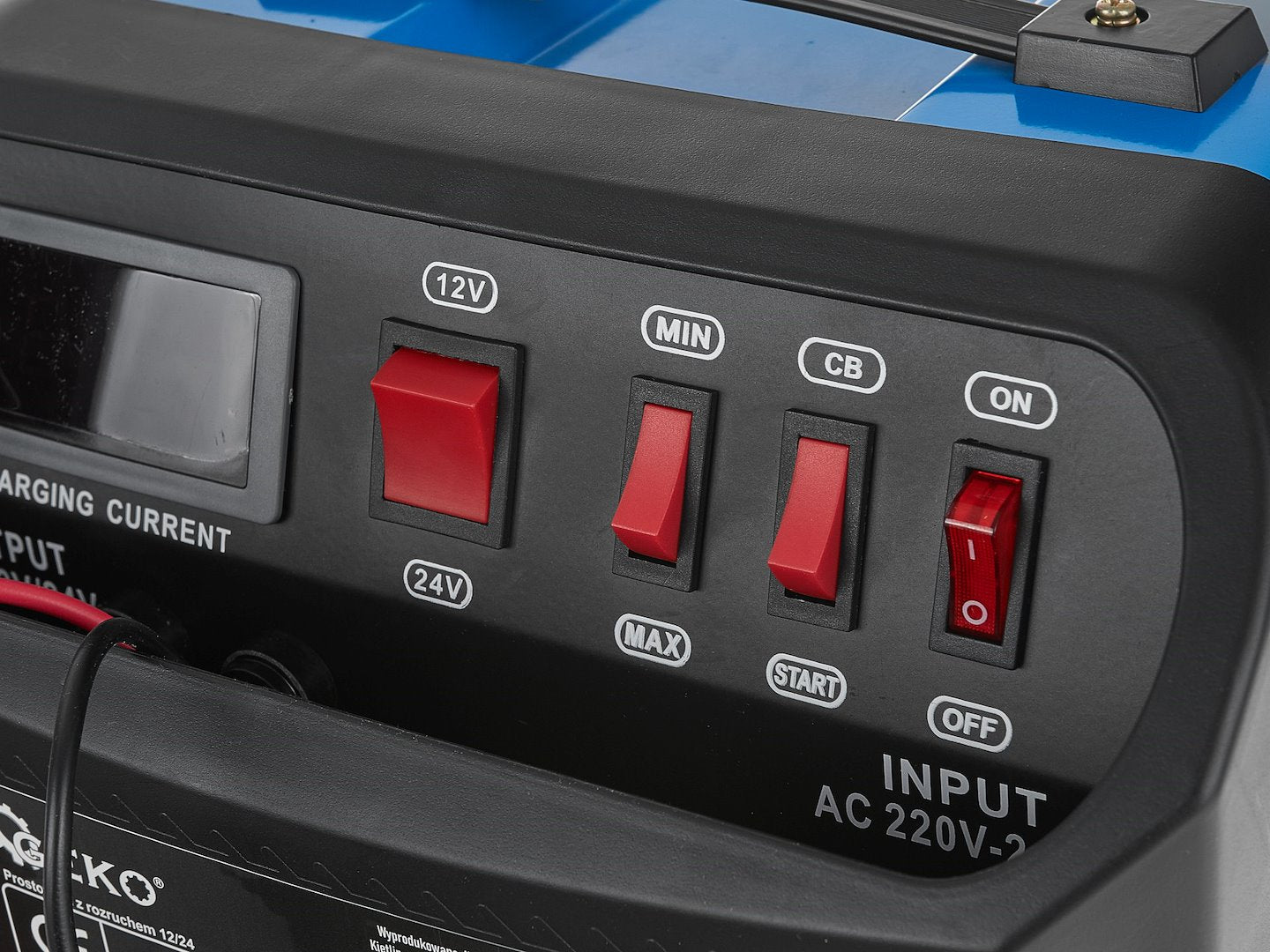 Зарядно устройство със стартер CB50 12V/24V 30A за автомобилни акумулатори 20–380Ah