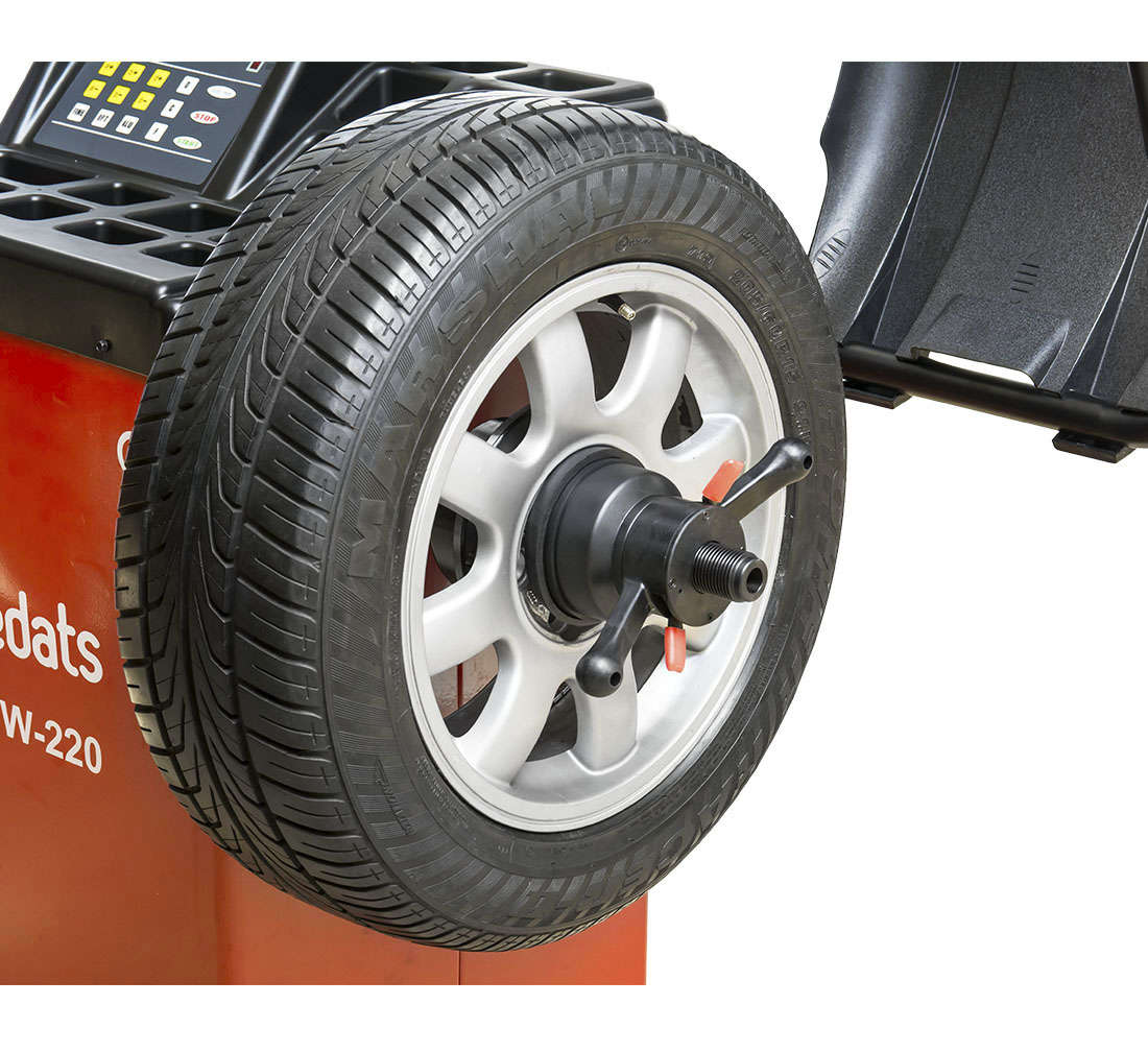 Баланс машина за гуми 24'' 220V
